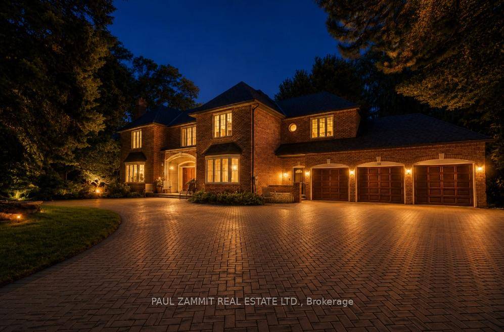 Welcome to this beautifully appointed executive residence located in the highly sought after Bayview Glen community.