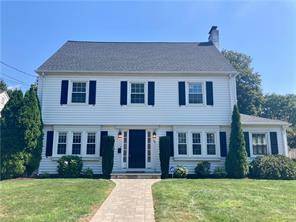 Nestled in the highly sought after horse shoe neighborhood of West Hartford, 34 Montclair Dr offers an exceptional blend of comfort, elegance, and convenience within walking distance to West Hartford ...