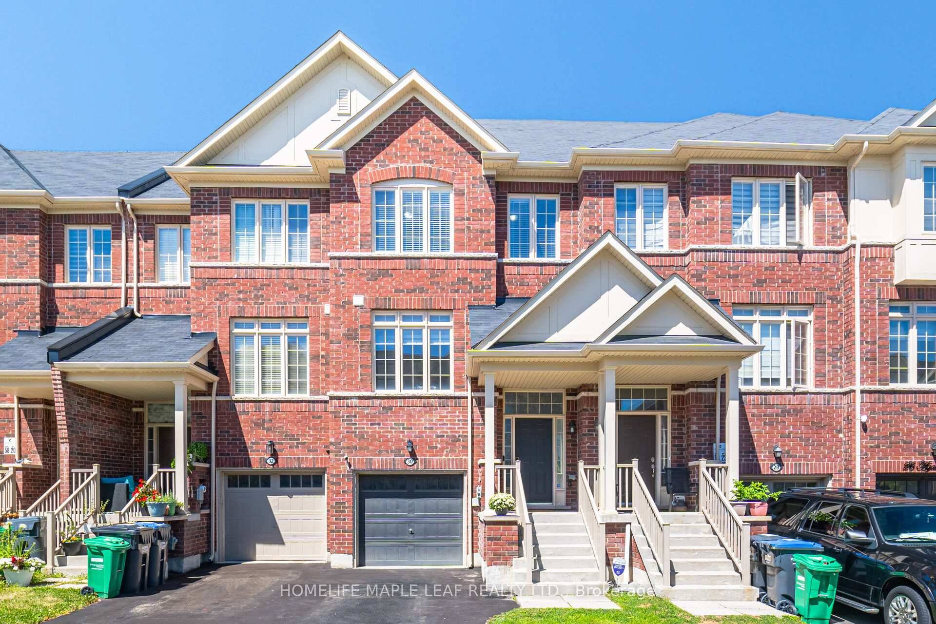 A stunningly beautiful and well maintained 3 storey freehold townhouse available for lease, featuring an open concept living dining, large kitchen breakfast area.