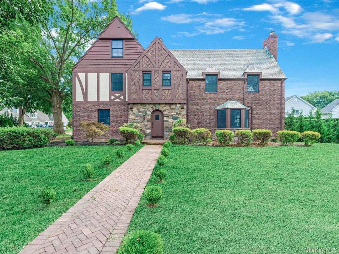 This show piece residence, strikingly reborn in 2025 has redefined luxury in every detail.