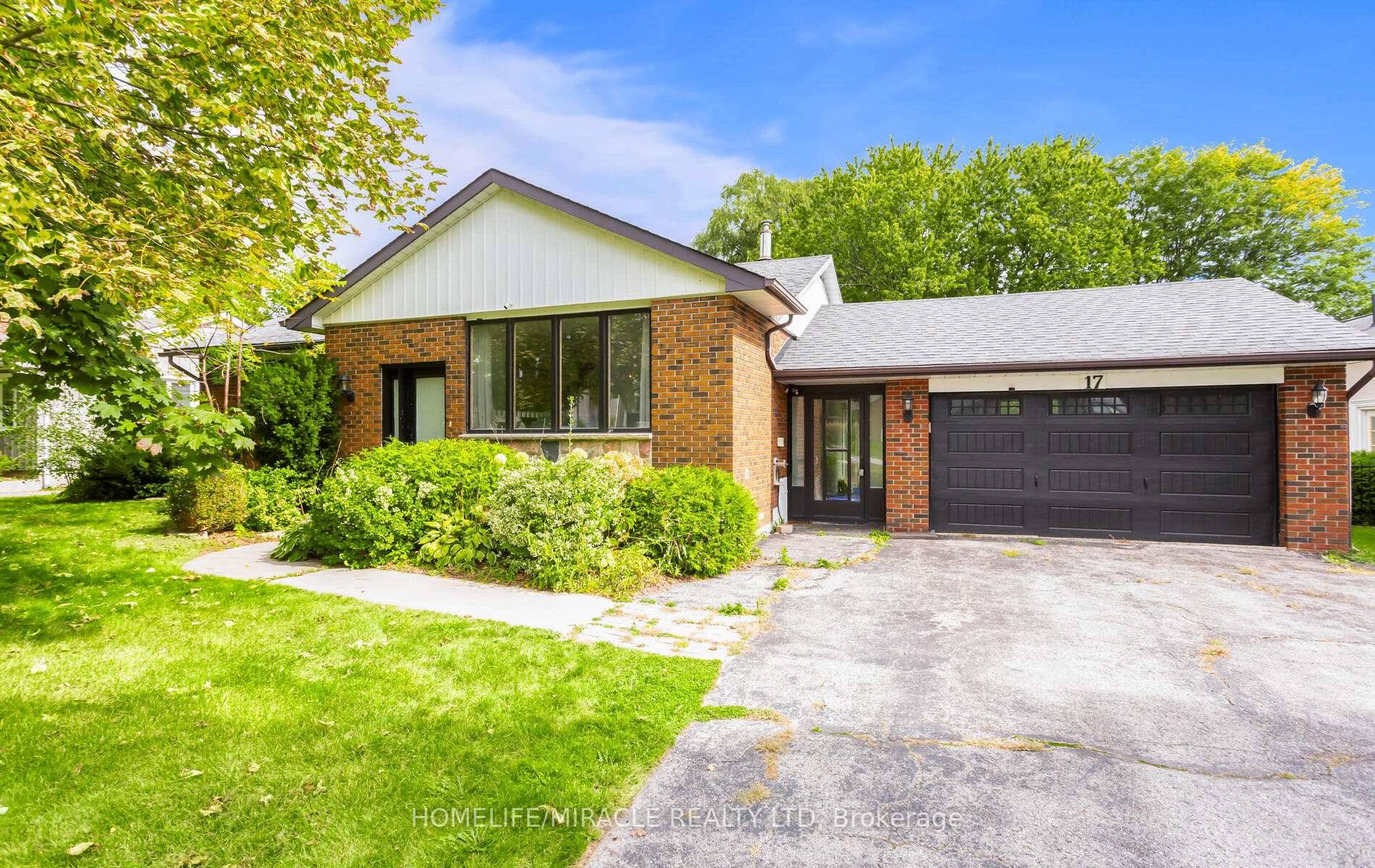 This stunning bungalow in the heart of King offers a rare opportunity to own a property with exceptional value, income potential, and future development possibilities.
