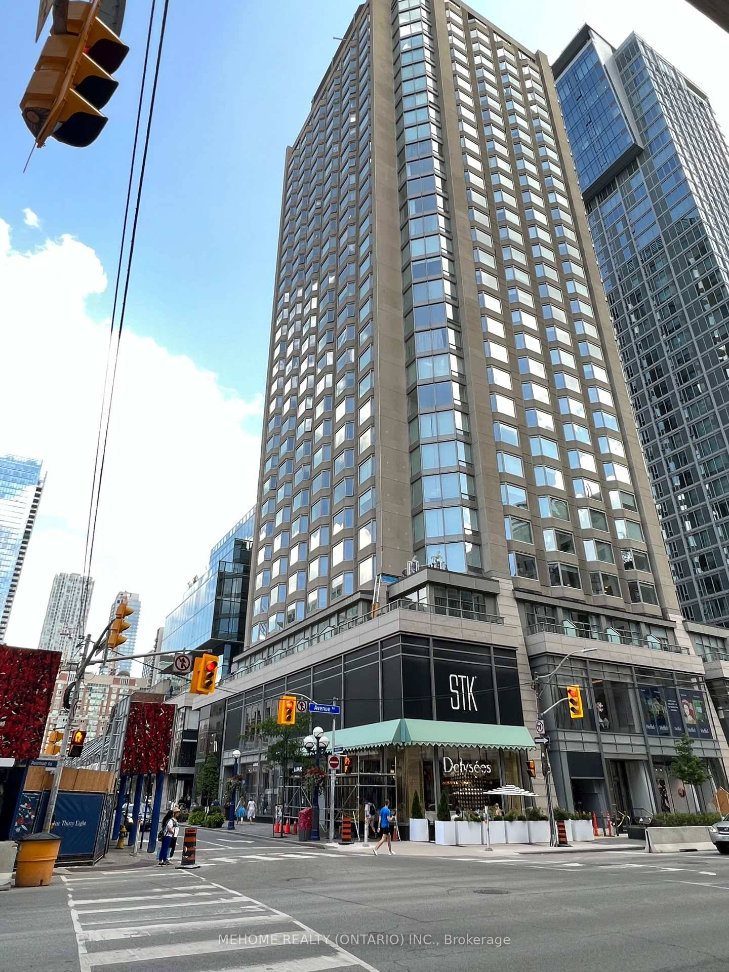 Prime Yorkville Living at Avenue amp ; Yorkville !