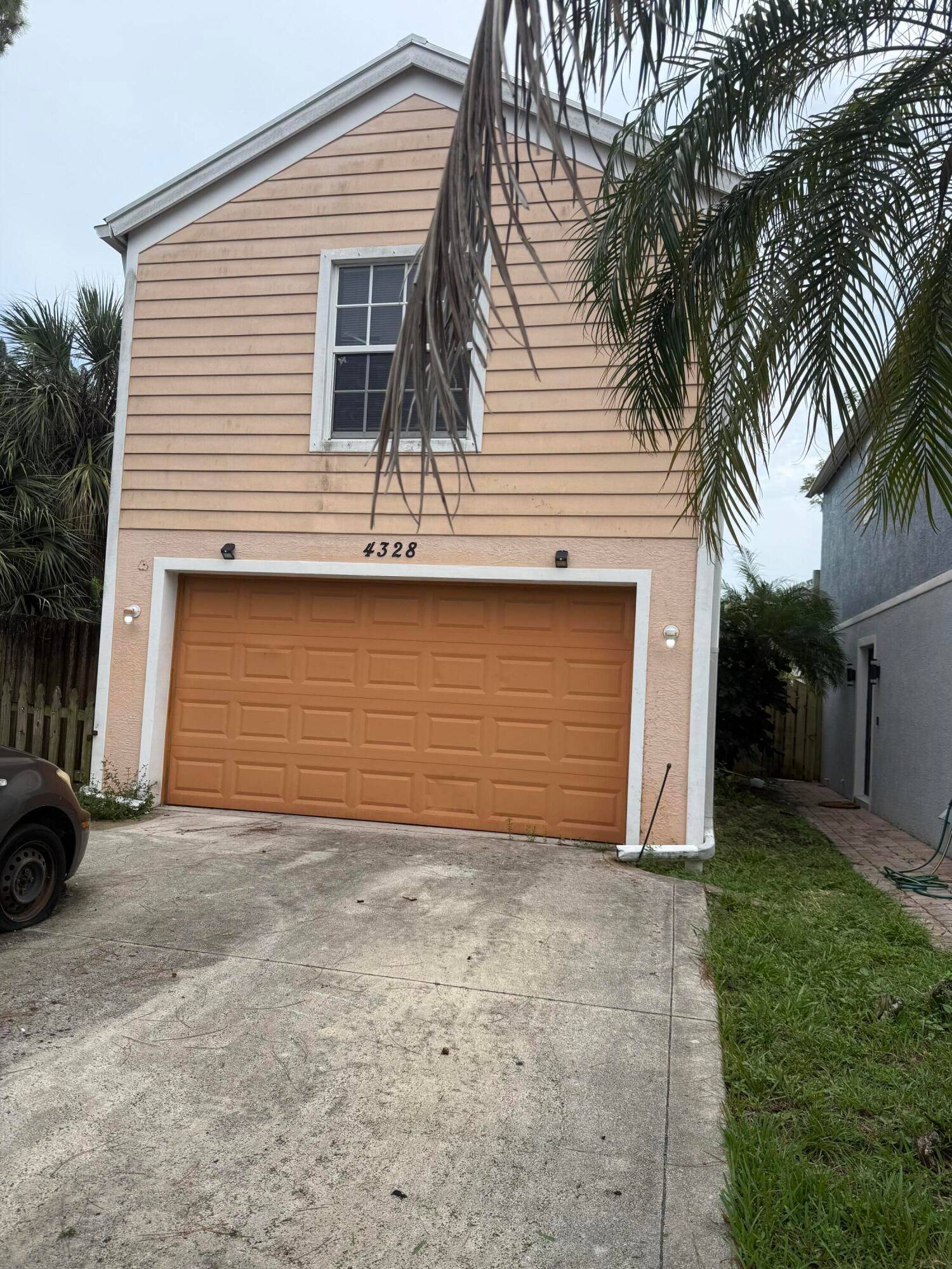 CONCRETE BLOCK HOUSE FOR SALE IN LAKE WORTH BEACH, NO HOA !