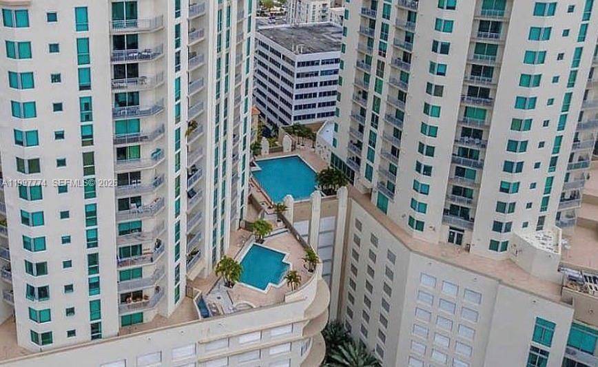 Rare 3 bedroom, 2 bath residence in Downtown Dadeland !