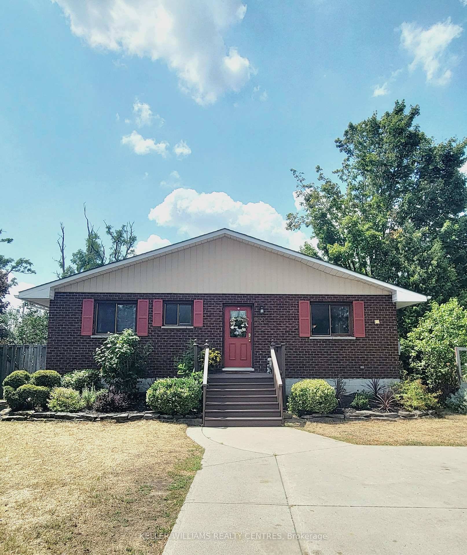 Fantastic Opportunity To Make The Jewel Of The Kawarthas Your Home In Picturesque Fenelon Falls.