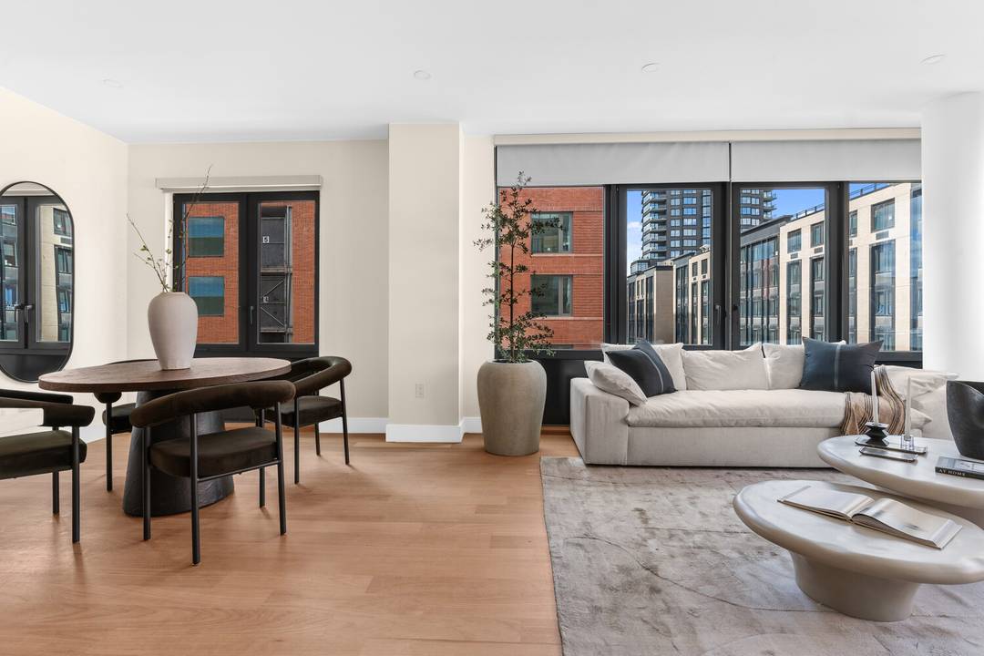 Residence 4F Corner Light, Modern Form, Effortless Flow Positioned on a luminous corner within 36 India Street, Residence 4F is a two bedroom, two bath home that exemplifies intelligent design ...