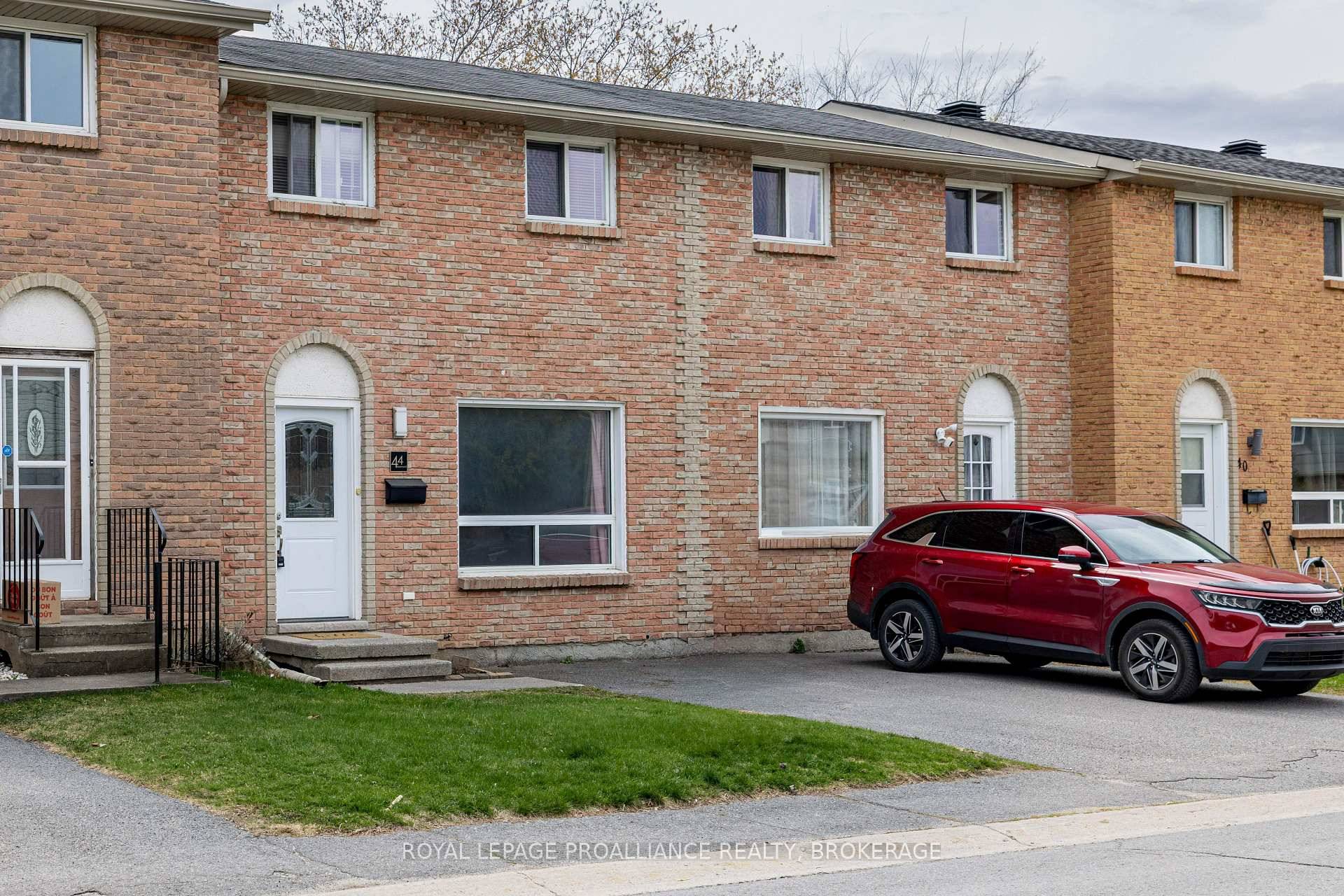 If you've been waiting for that move in ready home in a great city central location with nothing to do but unpack when you get here, then look no further, ...