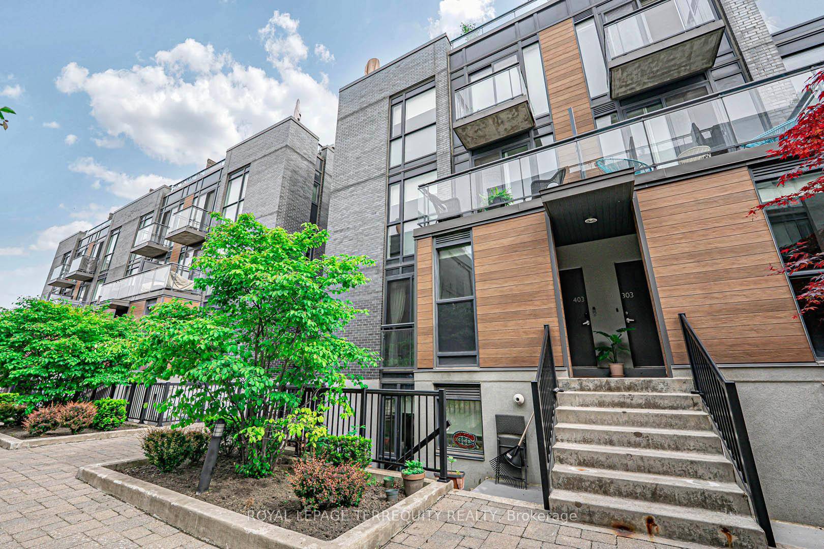 Urban living at its finest in this rare 1 bedroom corner townhome at Wallace Walk, located in the vibrant Junction Triangle neighborhood.