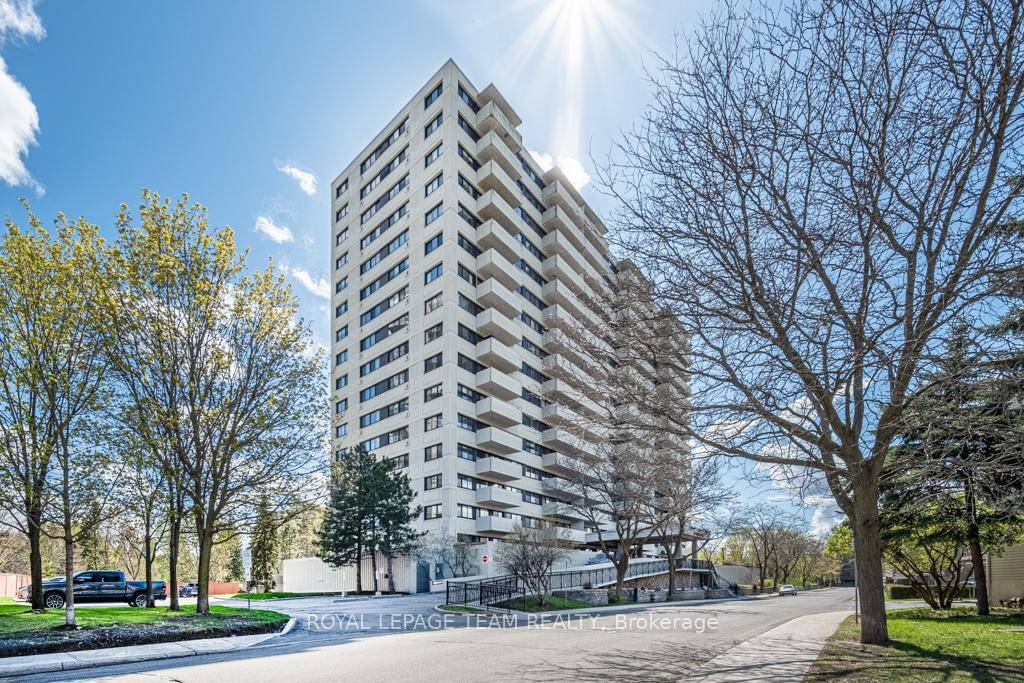 Nestled in the sought after Beechwood Village, La Renaissance offers this beautifully updated condo with amazing views.