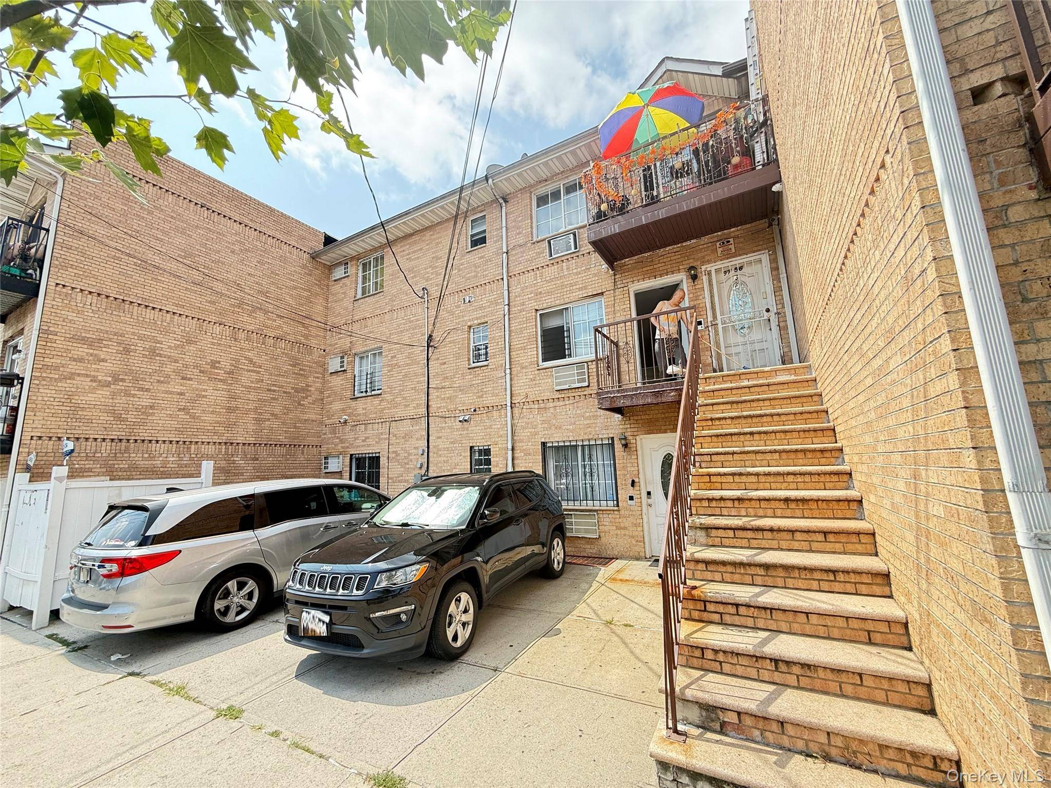 Whole brick legal 3 dwelling in Ozone Park !