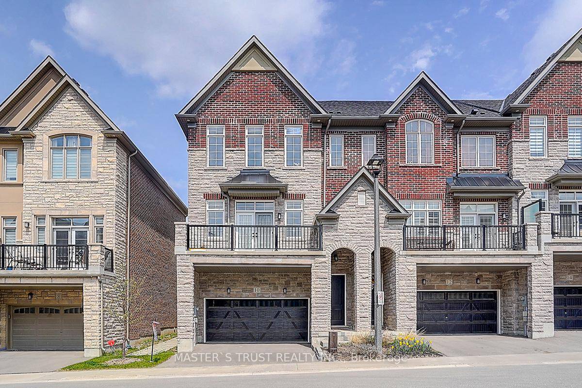 Location ! Location ! Fabulous Modern Town Home In Angus Glen.