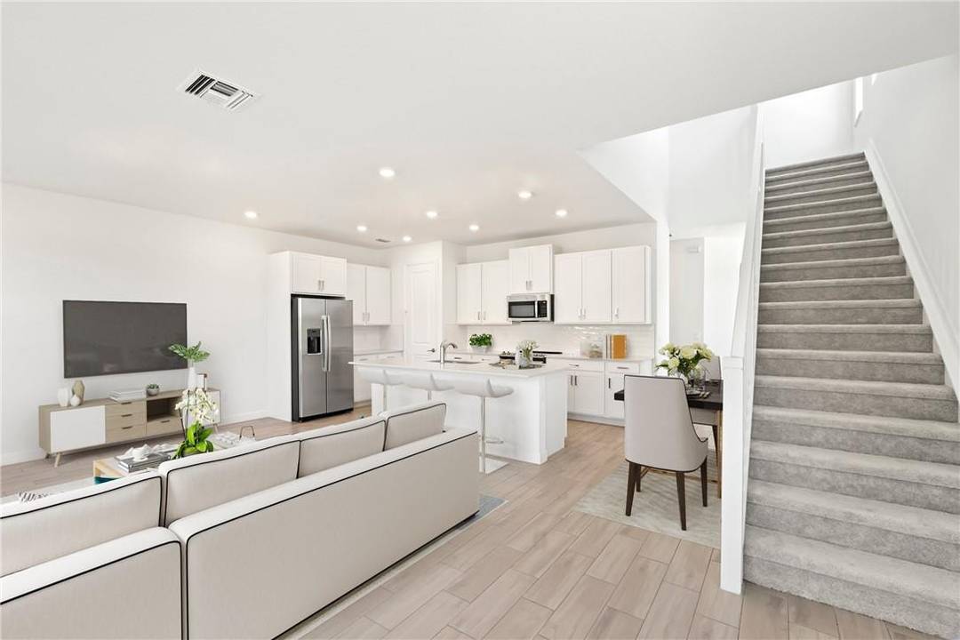 Price reflects a 15 month lease.