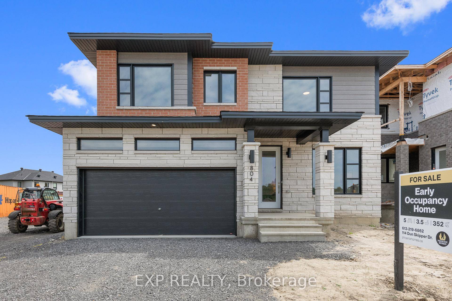 Welcome to this beautifully crafted Phoenix Homes family residence, nestled in the heart of Findlay Creek.