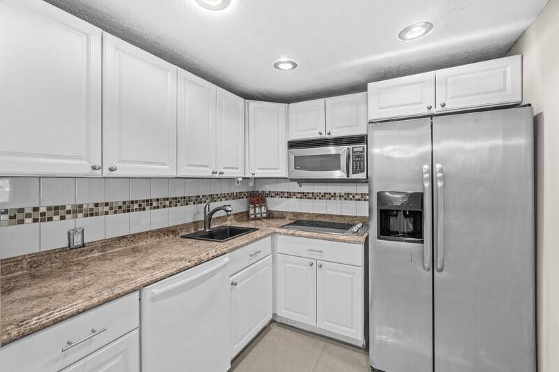 Move in ready 1 bedroom, 1.