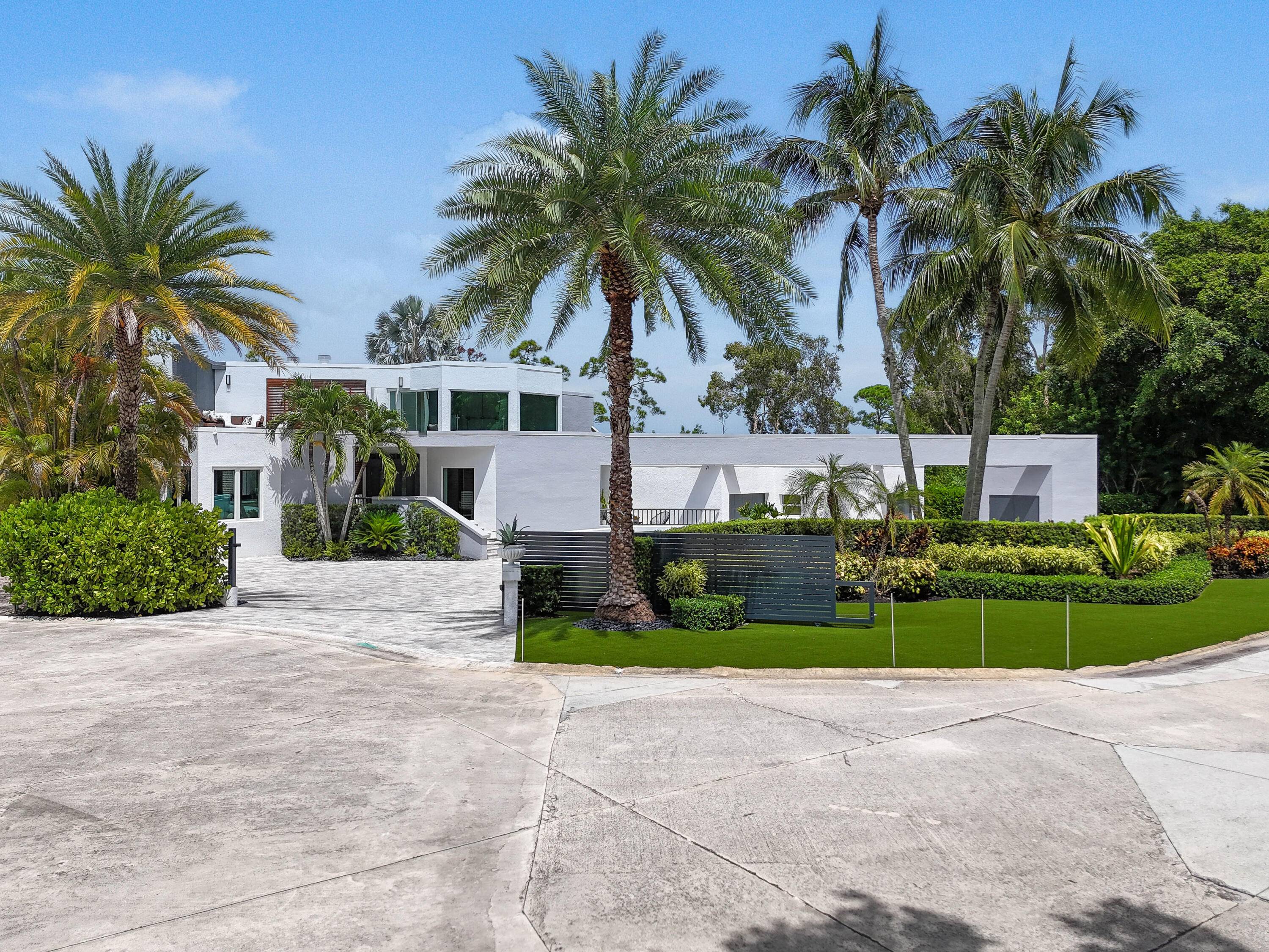 Stunning, Fully Furnished Home.