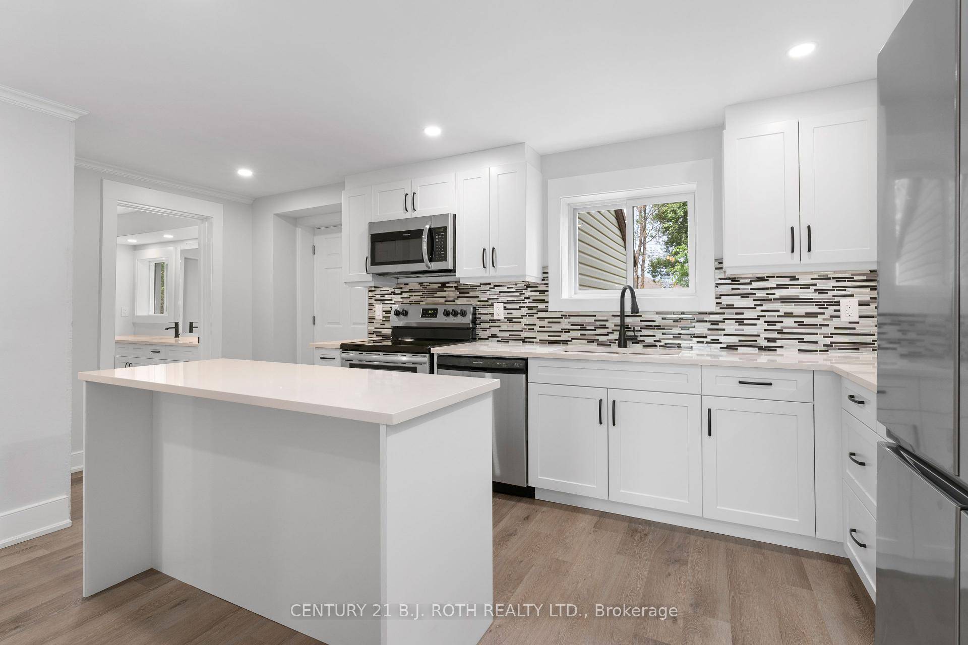 Incredible location, walking distance to downtown, shops, waterfront and trails.