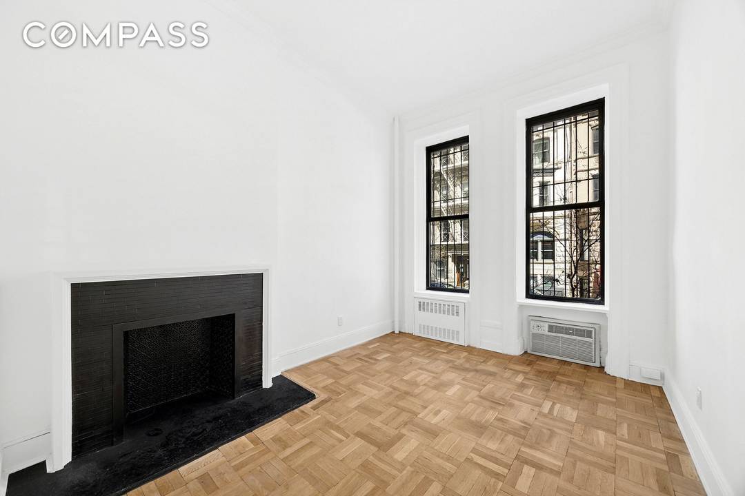 Nestled on a tranquil museum block of the Upper West Side, this impressive 1 bedroom, 1.