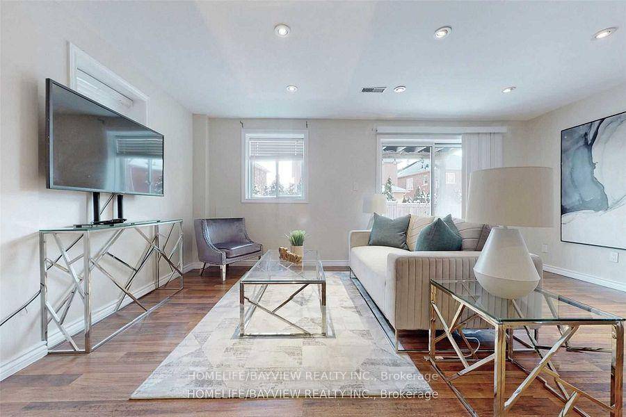 Beautiful Larg One Bedroom Walk Out Basement Really Bright Located In High Dement Woodland Hill, Lot Of Window, Smooth Ceiling, Laminate Floor, Freshly Painted, Open Concept Kitchen, Lots Of Pot ...