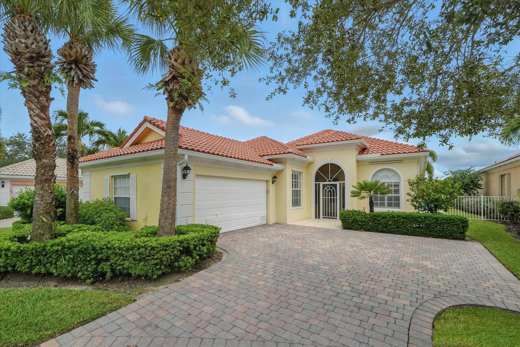 Discover the Oakmont model by DiVosta, set on a private cul de sac with tranquil preserve views.