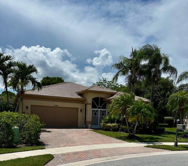 Welcome to Venetian Isles Boynton Beach Living at Its Best !