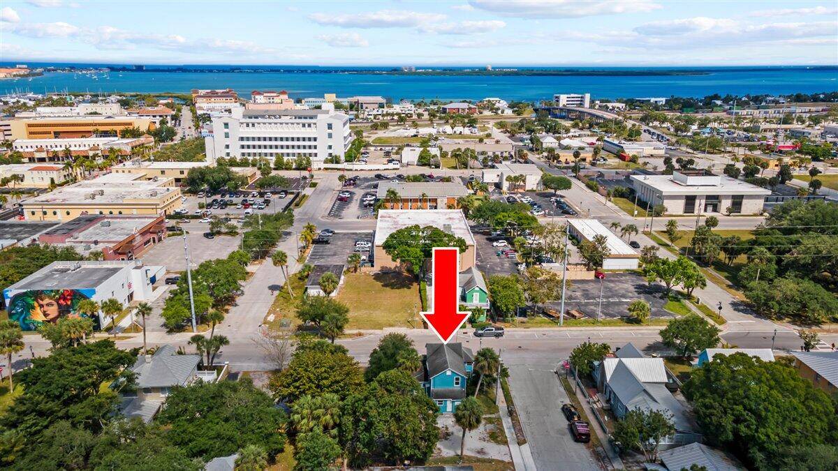 Unique Opportunity in the Heart of Uptown Fort Pierce !