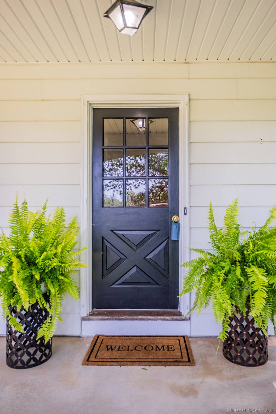 Welcome to 42 Carriage Drive in one of Avon's most sought after neighborhoods !