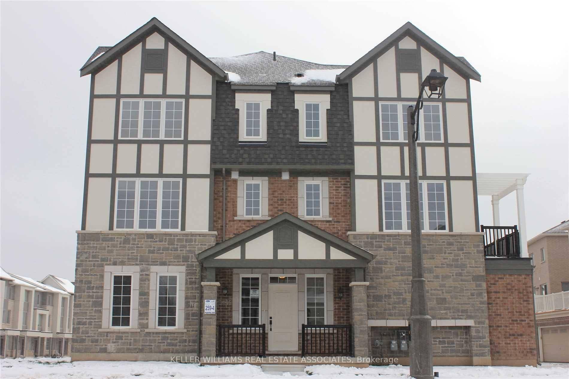 Beautiful brand new 1, 995 sq ft corner unit freehold townhome in a sought after Oakville neighborhood.