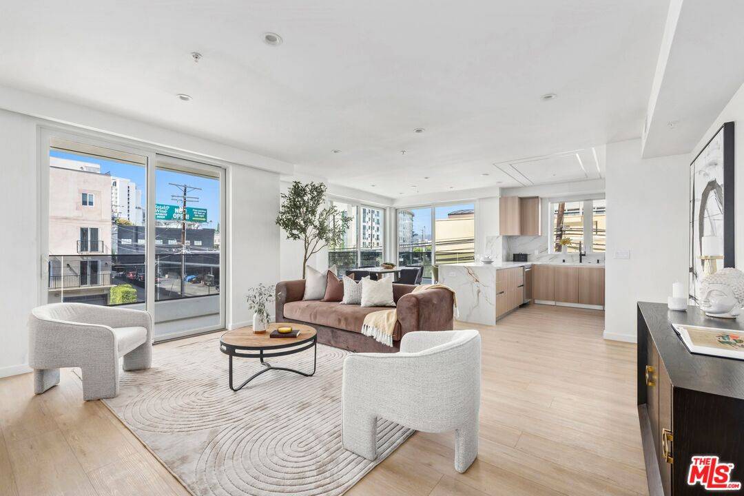 1414 1/2 S Beverly Dr 3BR Beverlywood La