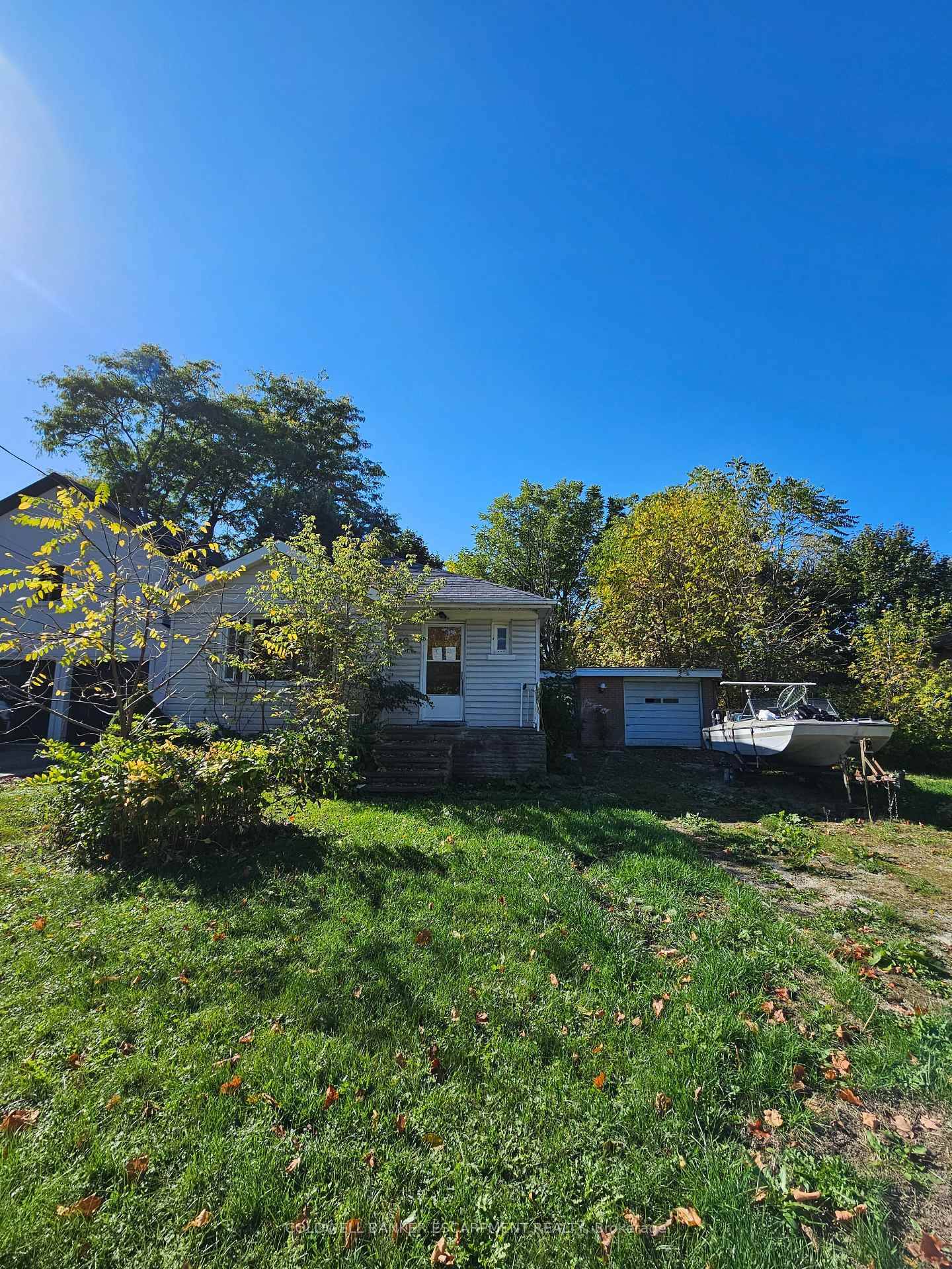 Welcome to 10 Margaret Street, a rare value add opportunity in the heart of desirable Georgetown.