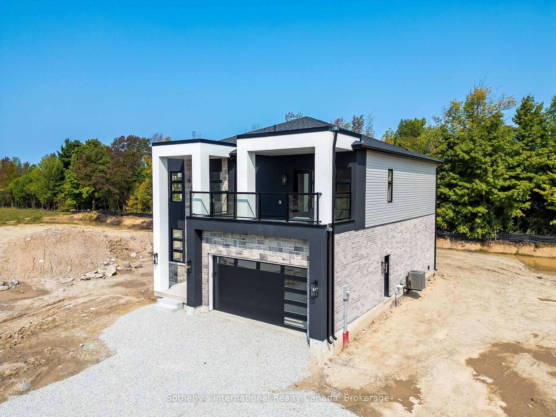 The Extended Alcove by Northridge Homes offers 2, 680 sq ft of modern elegance, perfectly designed for todays lifestyle.