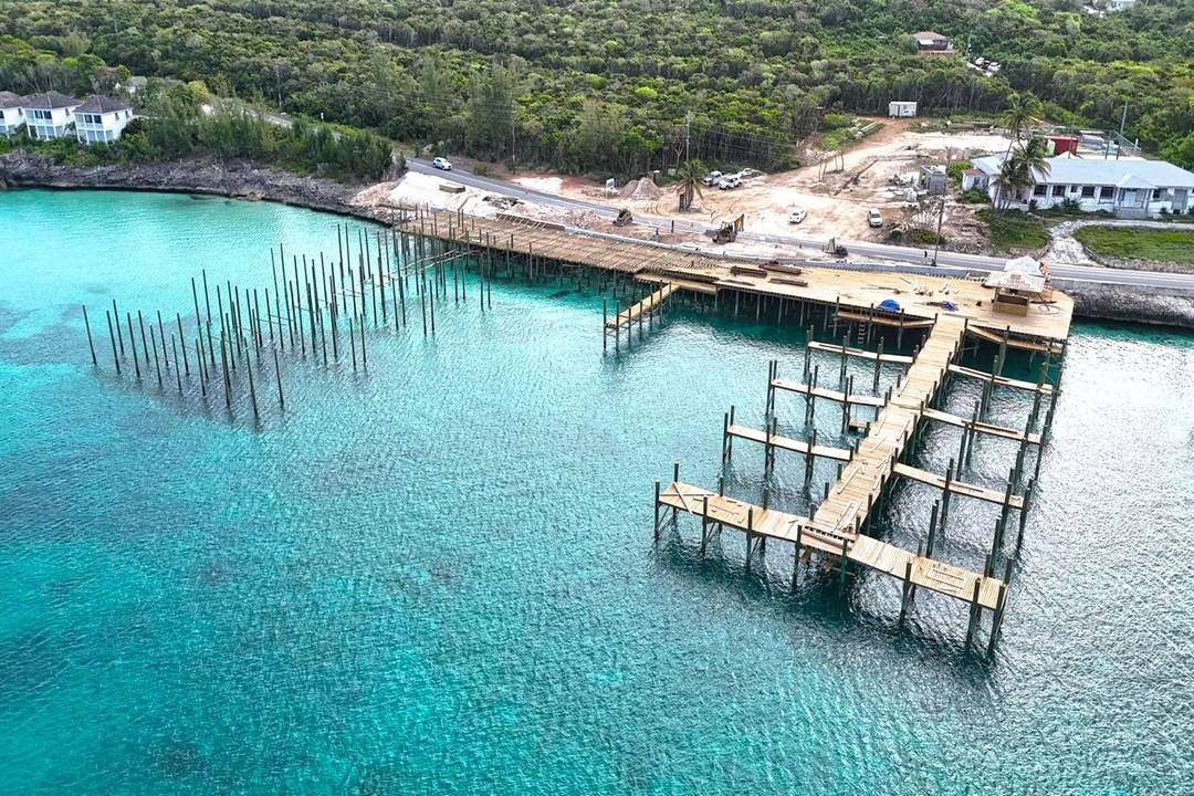 SUNSET MARINA Dock Eleuthera