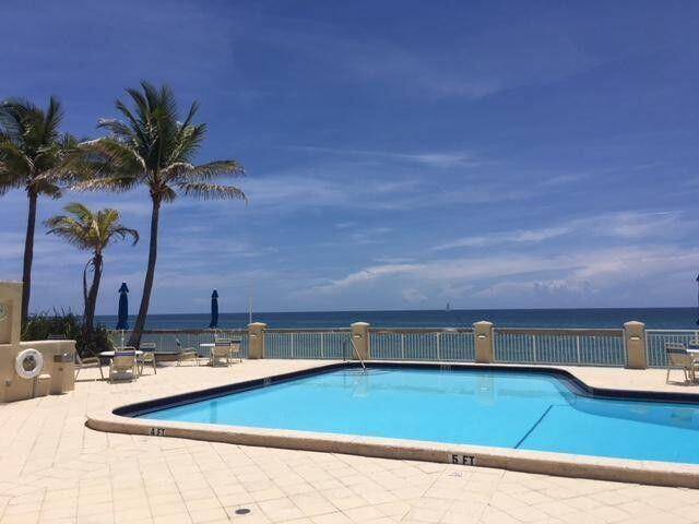 Beautiful condo on beach ocean with exceptional views and close to everything including airport, Publix, restaurants !
