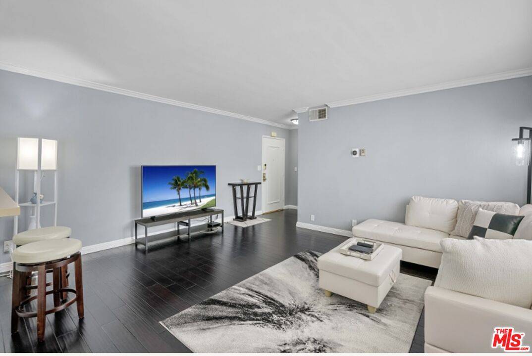 11639   Chenault St 1BR Brentwood La