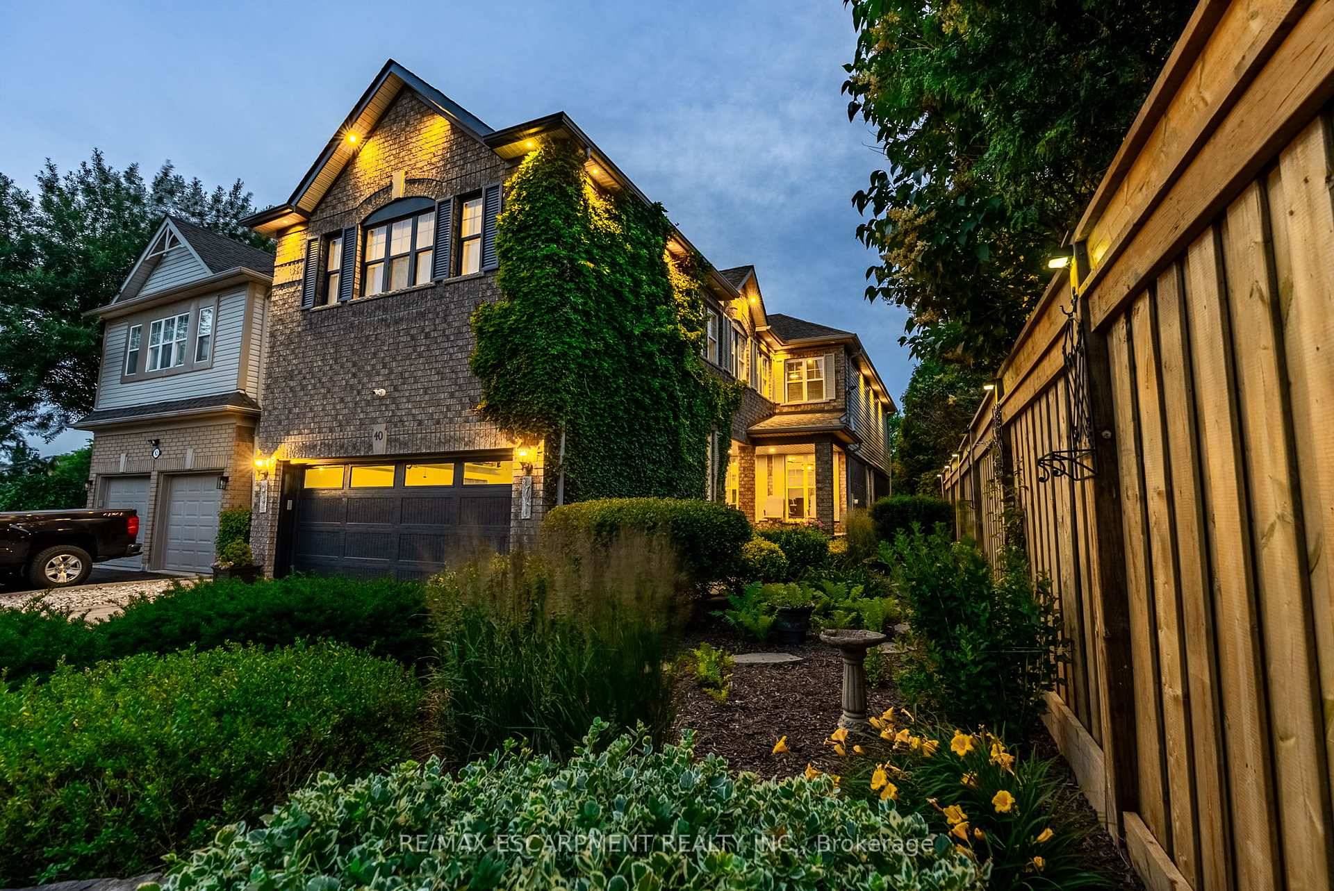 Welcome to this fabulous 2, 835 square foot Waterdown home with a fully finished basement and a stunning backyard oasis !