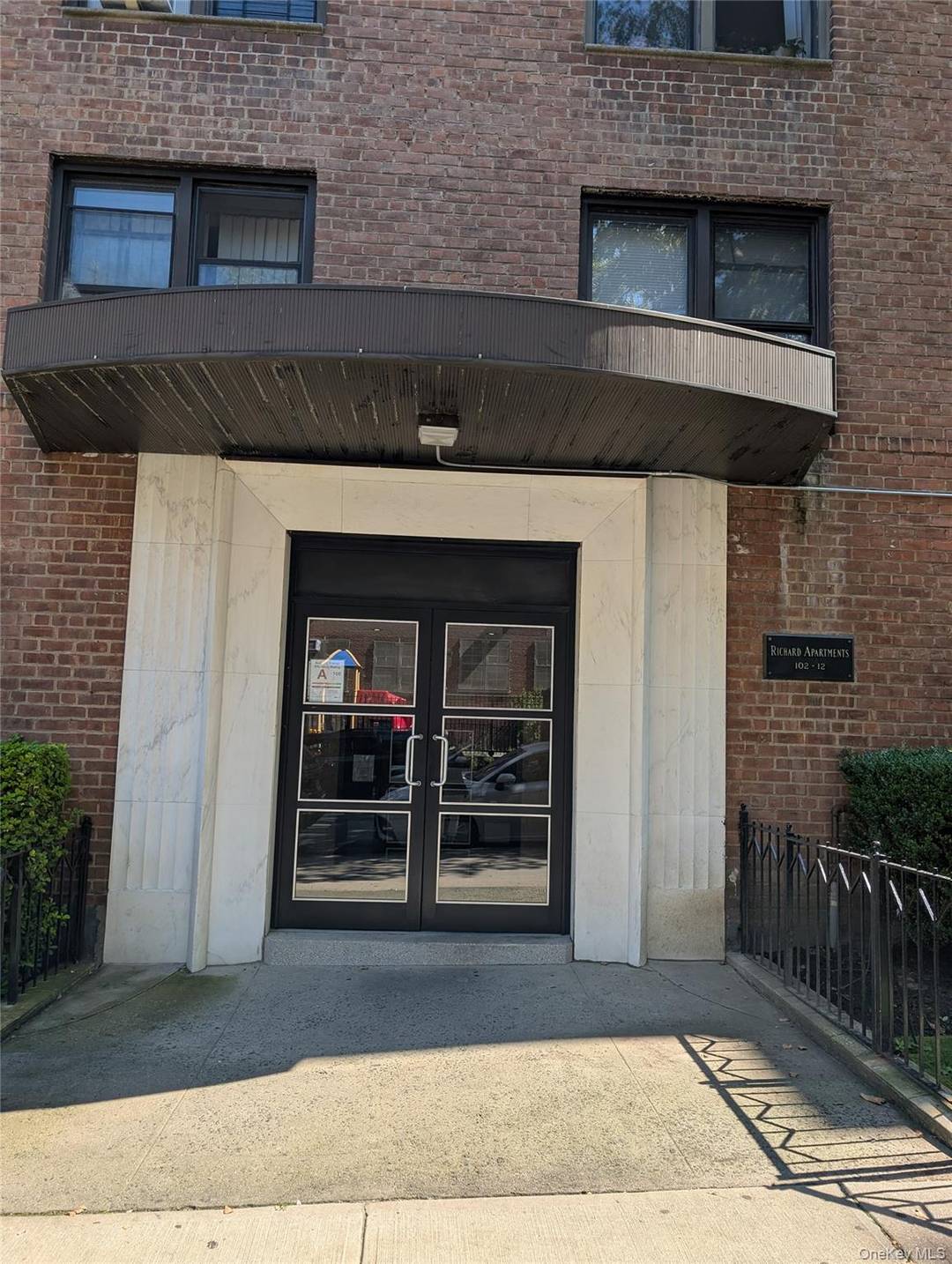 Beautifully updated two bedroom in very well maintained mid rise building in prestigious neighborhood in Forest Hills ; corner end unit not on first floor of building ; new kitchen ...