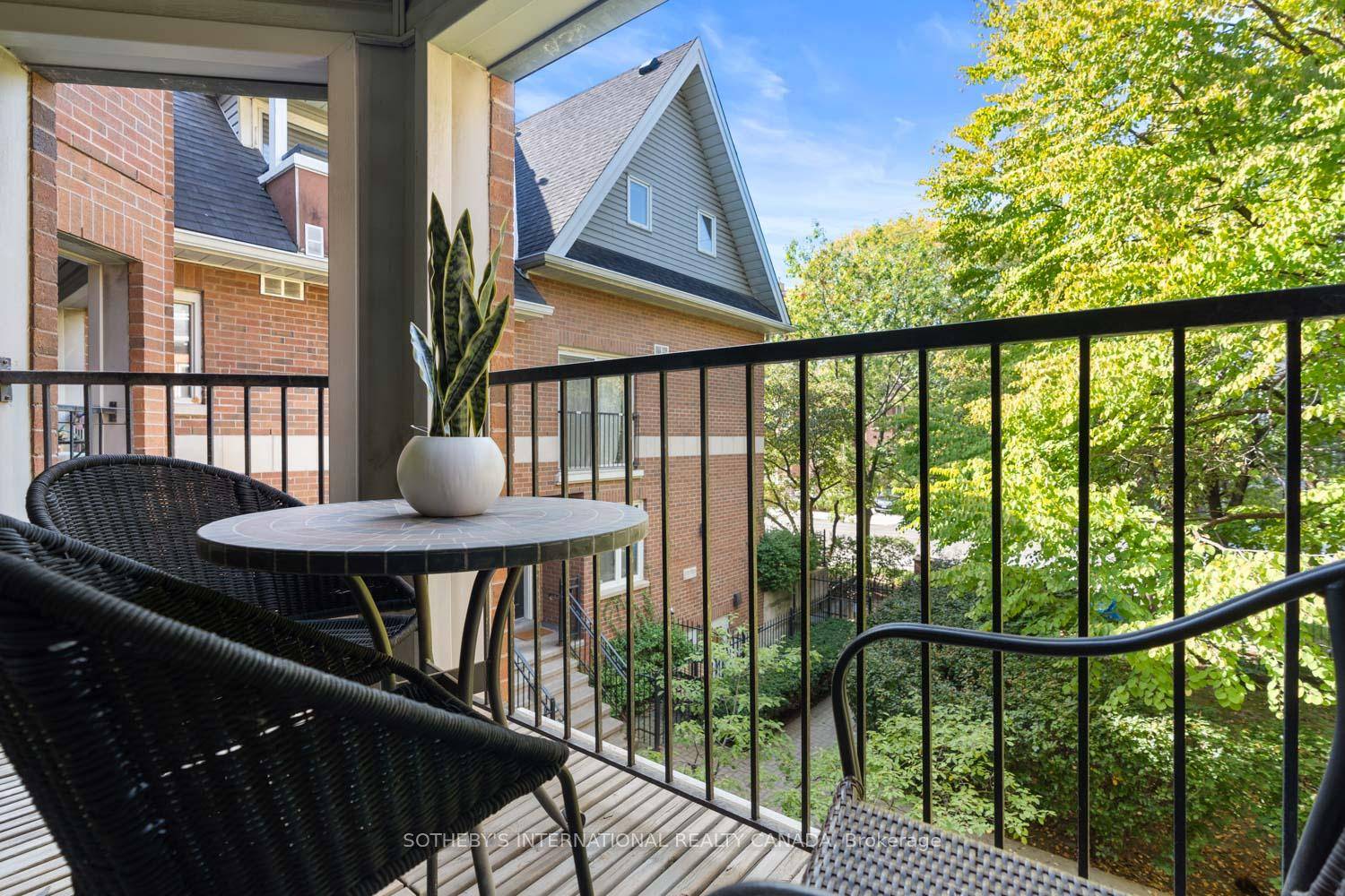 Set within the sought after Sloane Square Townhomes, this beautifully updated residence blends refined city living with the calm of a tucked away courtyard retreat.