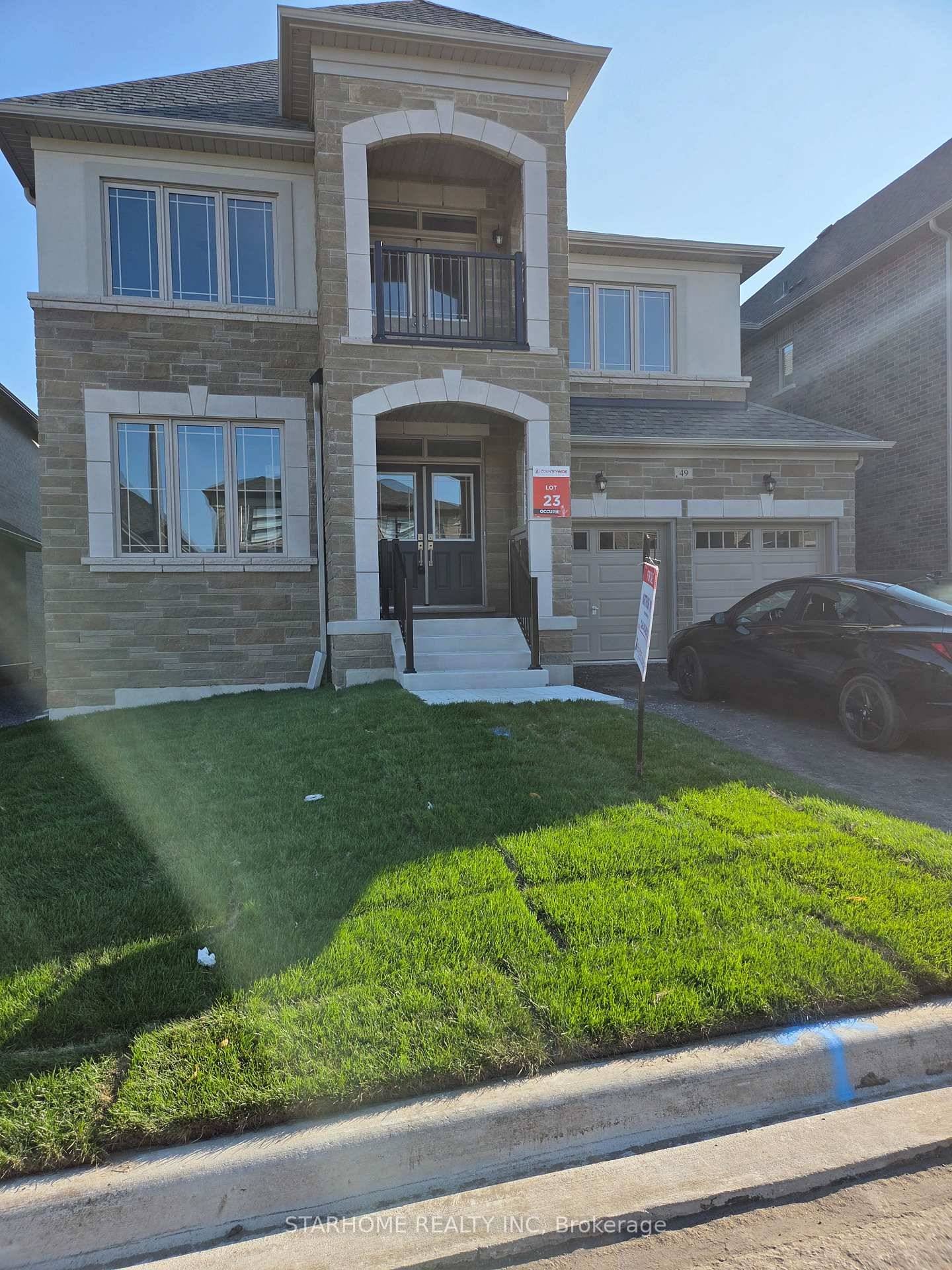 Located In A Family Friendly Neighbourhoods.