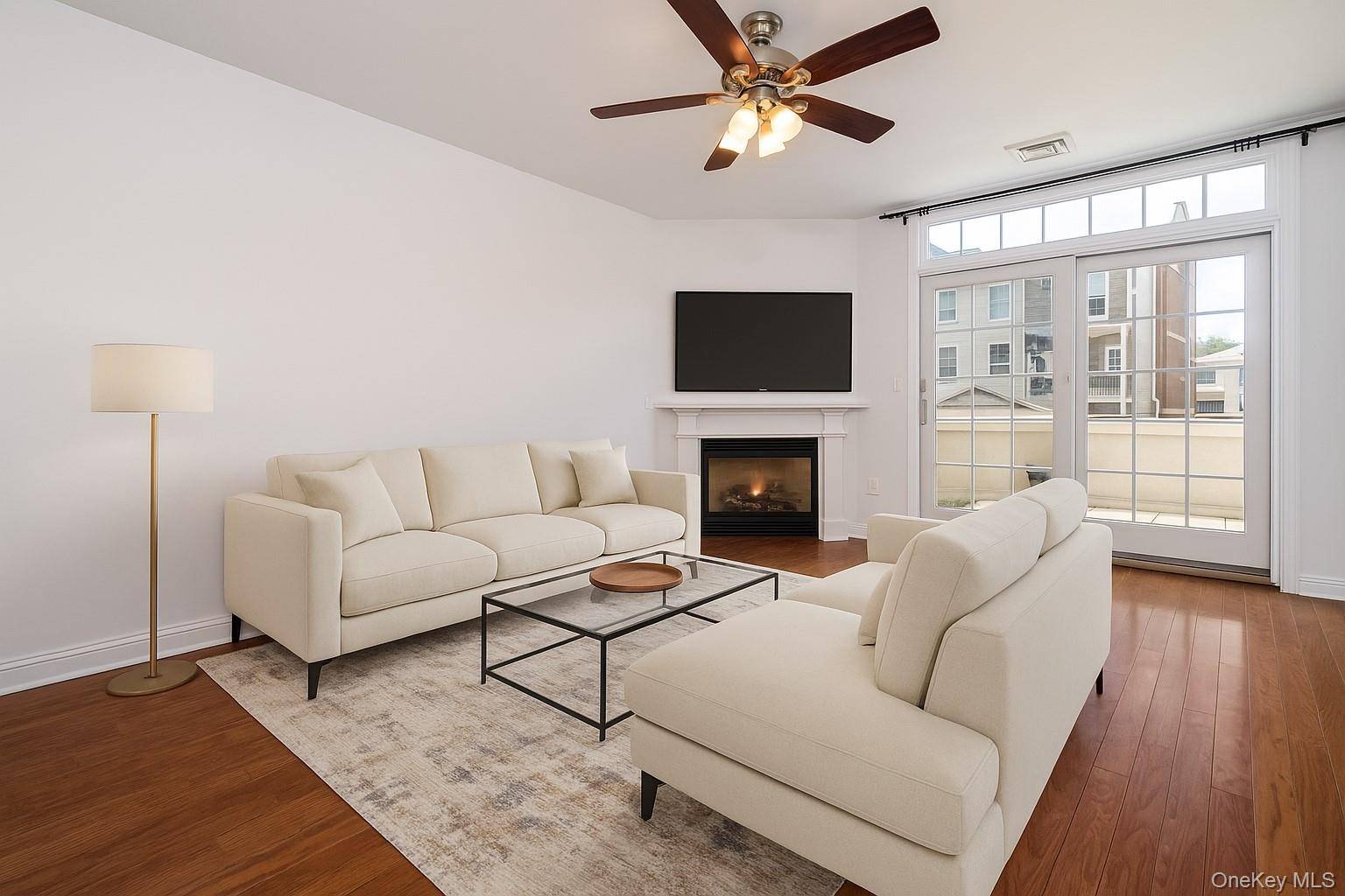 WELCOME TO THIS FANTASTIC 2ND FLOOR RENTAL WITH TWO ASSIGNED INDOOR PARKING SPOTS !