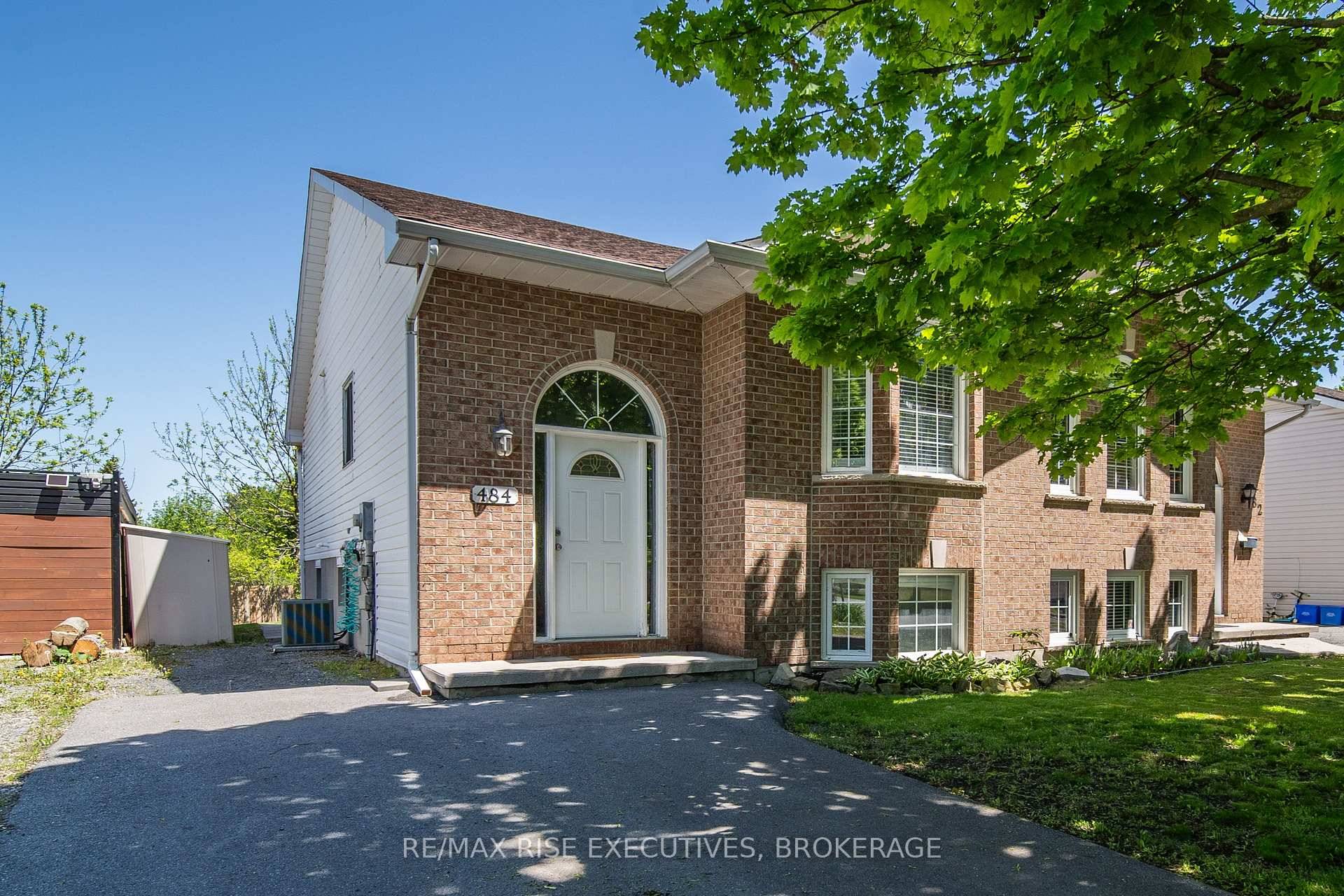 Perfectly set up semi detached bungalow with in law suite and separate entrance !