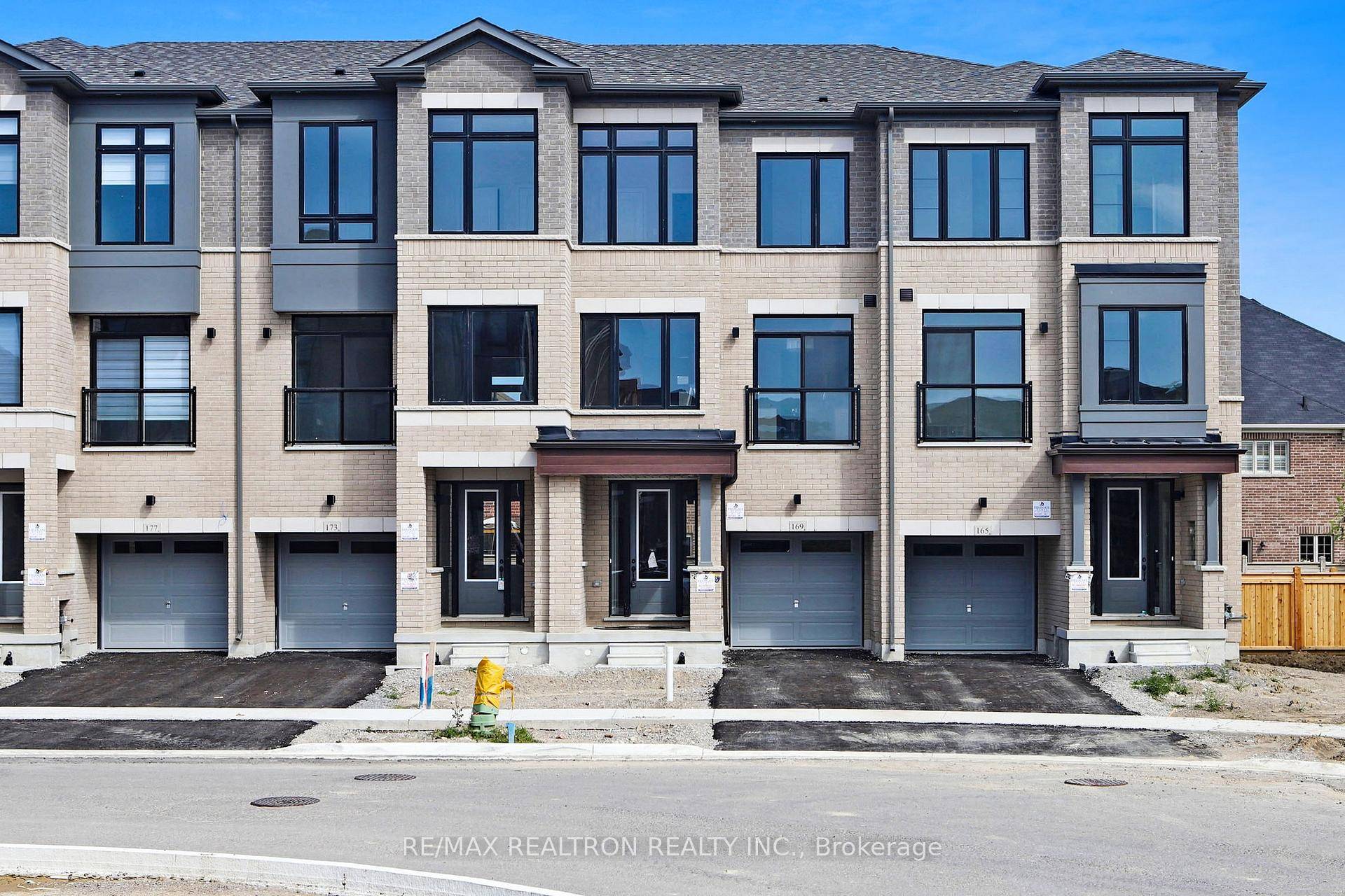One Year New Fieldgate Townhome with Backyard at Vellore Village Spacious and Bright 3 1 Bedrooms Open Concept Layout W 9Ft Ceilings Hardwood Floor Throughout Large Modern Kitchen W Ext ...