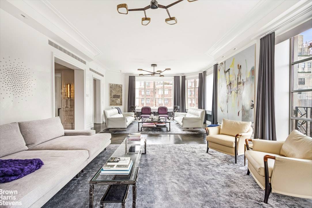Penthouse 17 West is a grand and bright 5 bedroom 5.