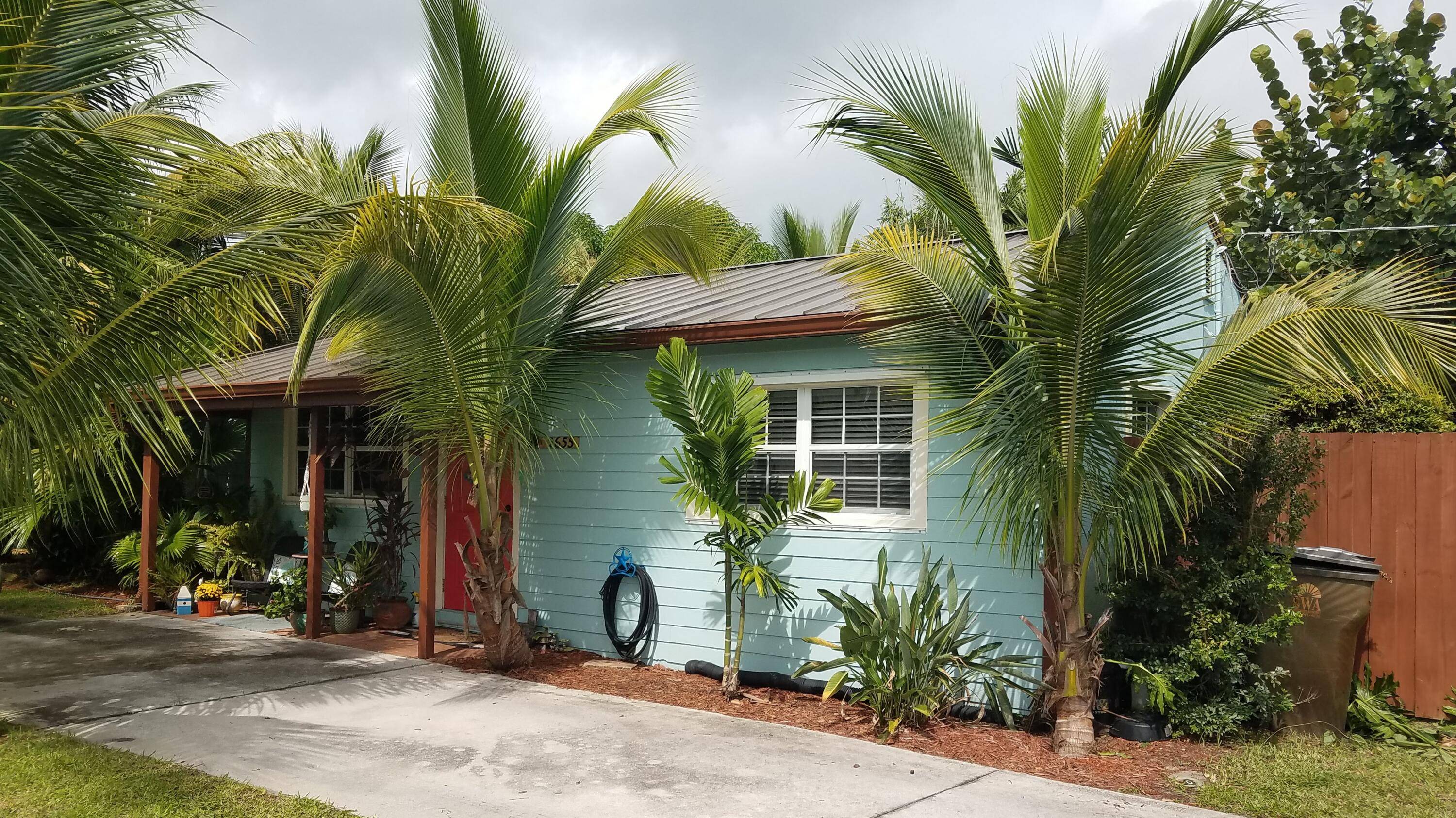Beautiful CBS home in the heart of North Palm Beach with a West Palm Unincorporated zoning which allows a lot of freedom.
