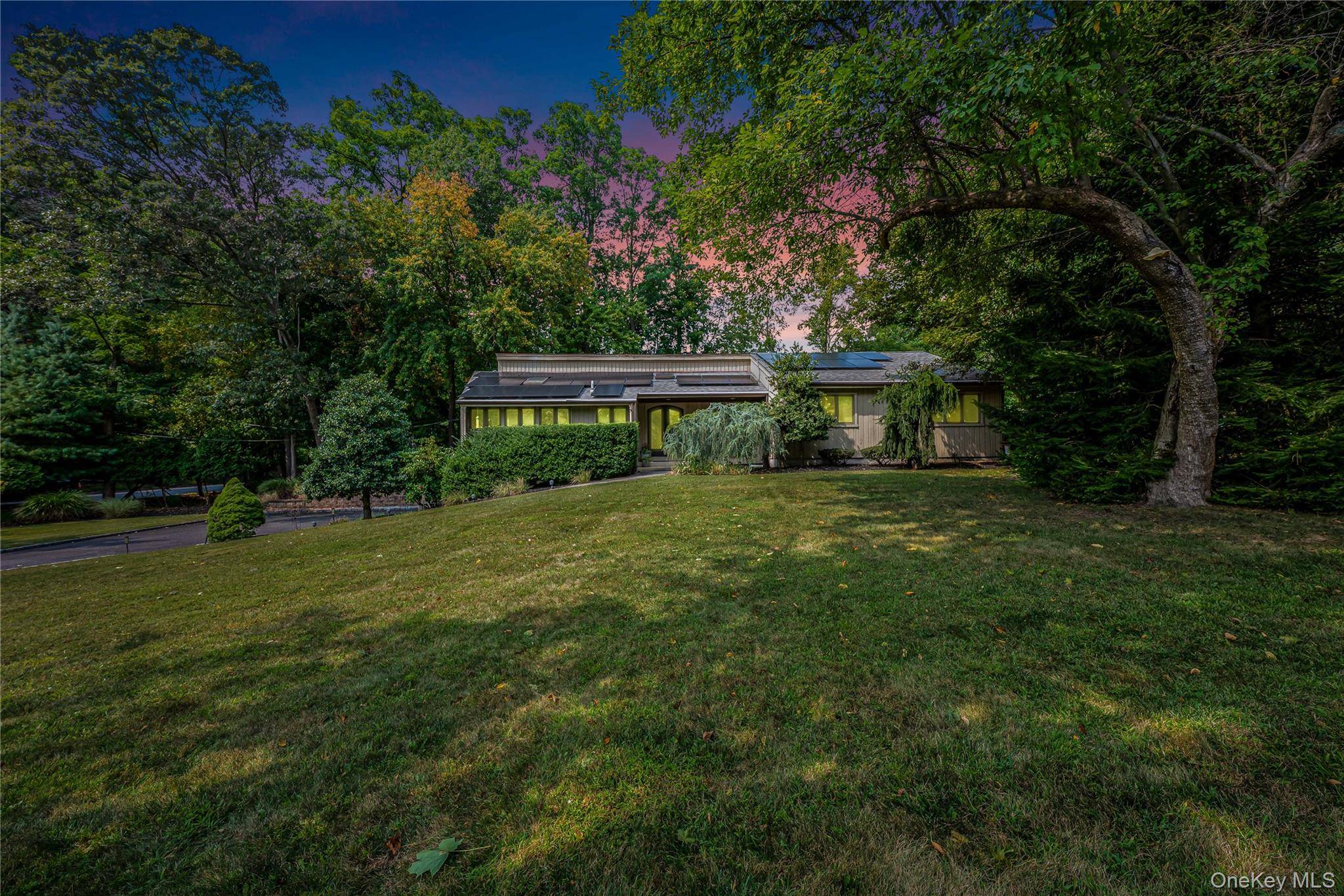 Welcome to this stunning 3 bedroom, 2.