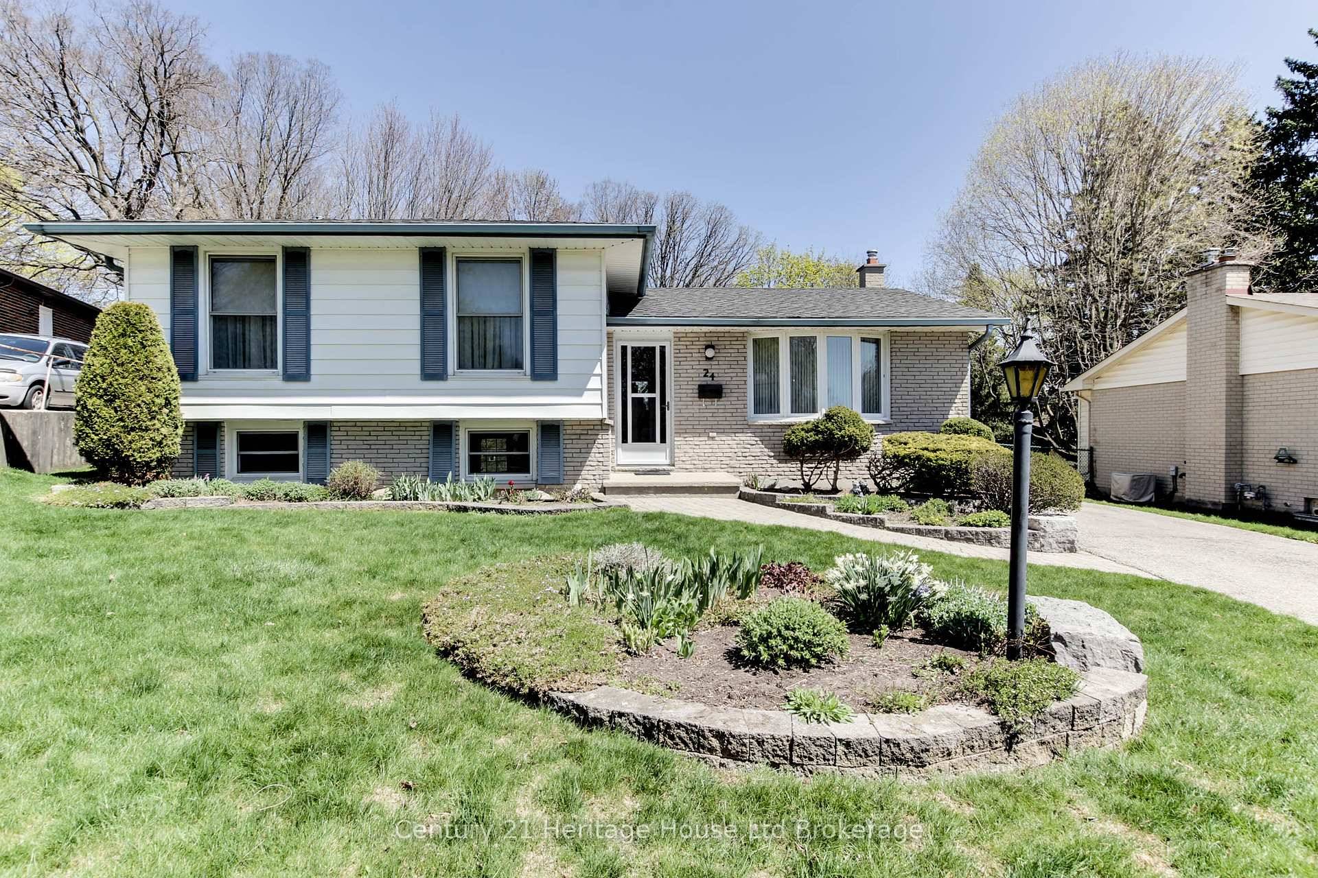 Welcome to this well maintained 4 level side split, set on an oversized lot in a well established, family friendly neighborhood.