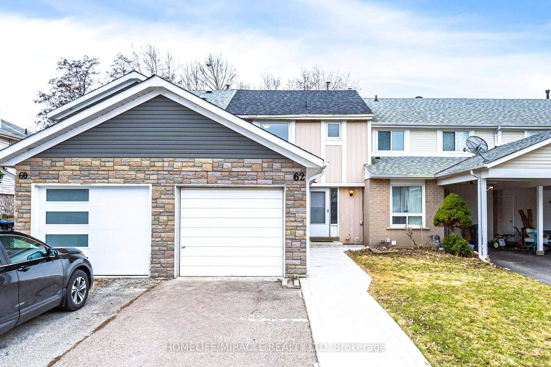 Absolutely Gorgeous Freehold Townhouse Located At A Very Convenient Location In Brampton ; Rare To Find Separate Entrance To The Basement In A Townhouse ; Lots of Dollars Spent In ...
