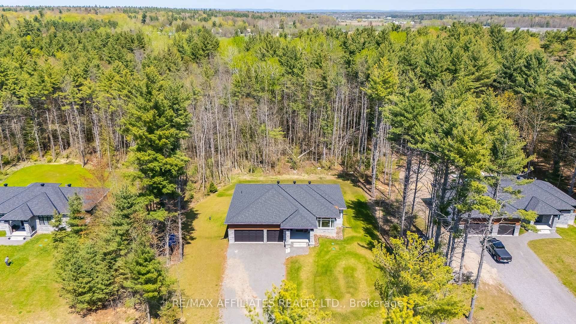 OPEN HOUSE SUNDAY MAY 25, 2025, 2PM 4PM 2023 BUNGALOW w 3 CAR GARAGE on 1.