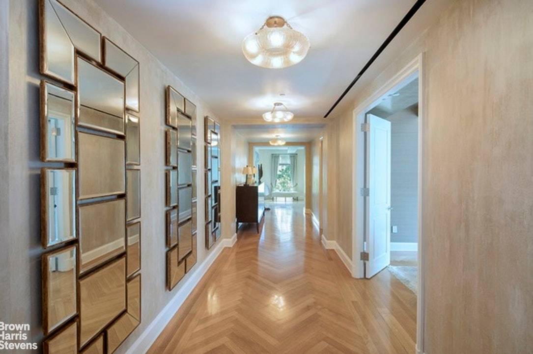 If a very private, full service residence with only 16 full floor apartments, and provides abundant light and space in the highly sought after Gramercy Park location, look no further.
