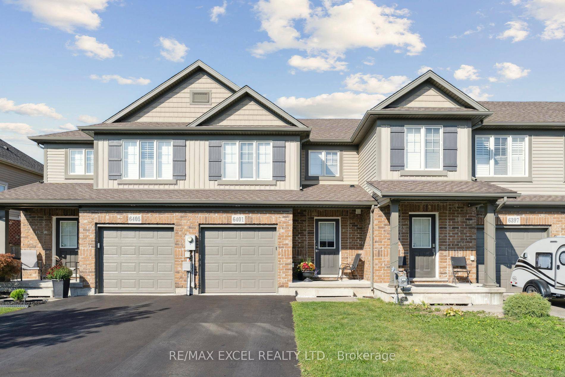Bright And Modern Almost New Townhome In A Great Subdivision In Niaqara Falls.