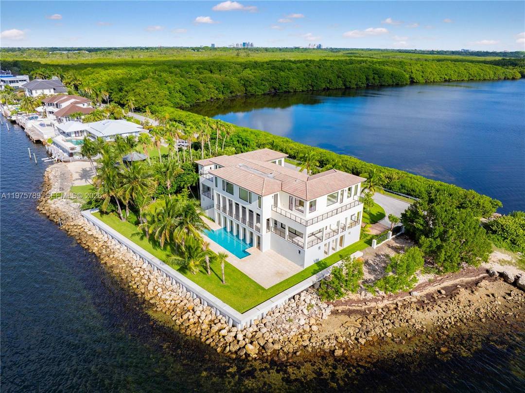 Tip of the World on Lugo Avenue.