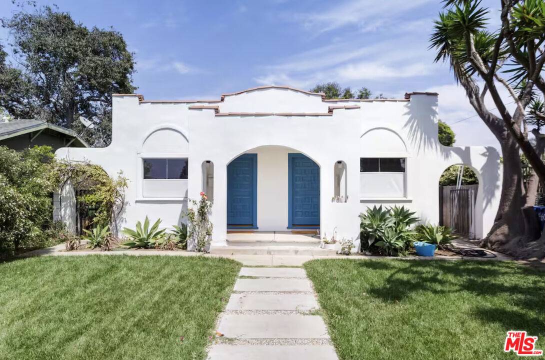 2458   Glencoe Ave 3BR Marina Del Rey La